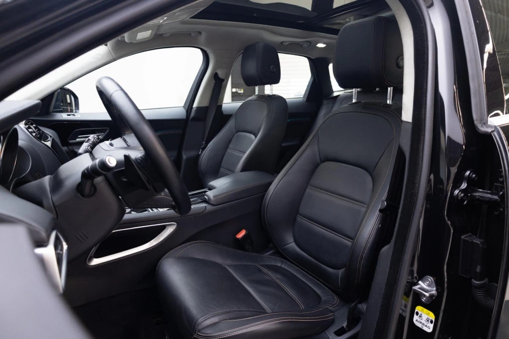 Jaguar F-PACE – foto 10