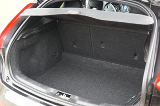 Volvo V40 – thumbnail 16