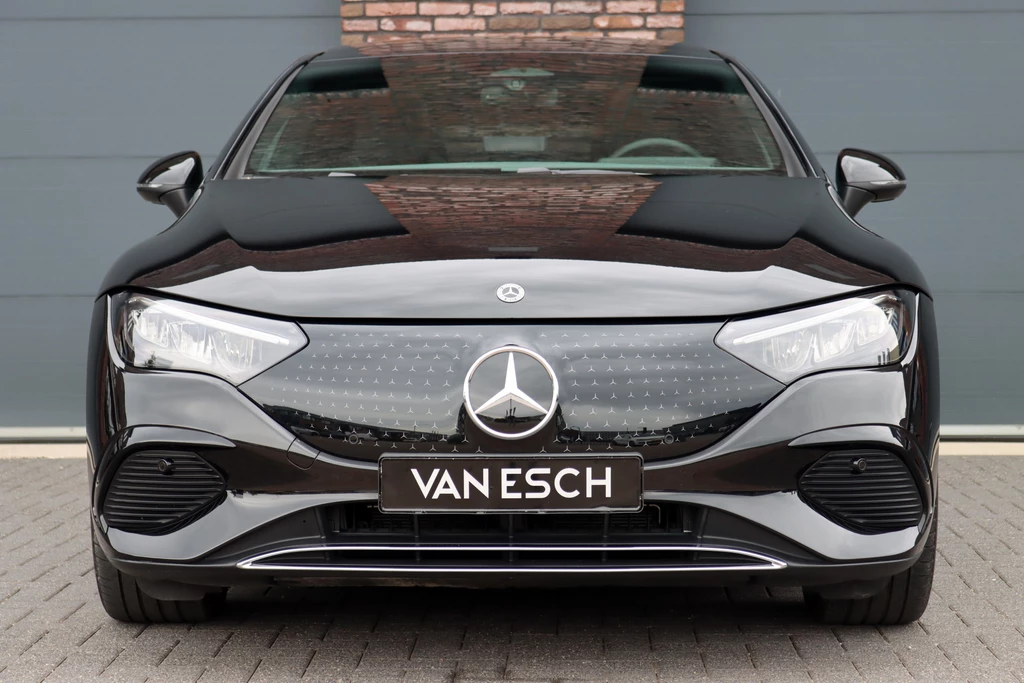 Mercedes-Benz EQE – foto 9