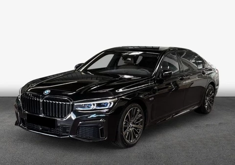 BMW 7 Serie 745Le xDrive High Executive M-Sport ACC Massage Stoelkoeling Panoramadak Head-Up Entertainment