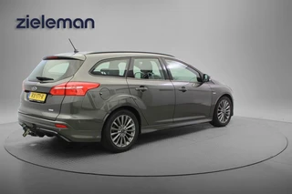 Ford Focus – thumbnail 5