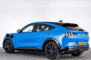Ford Mustang Mach-E – thumbnail 2