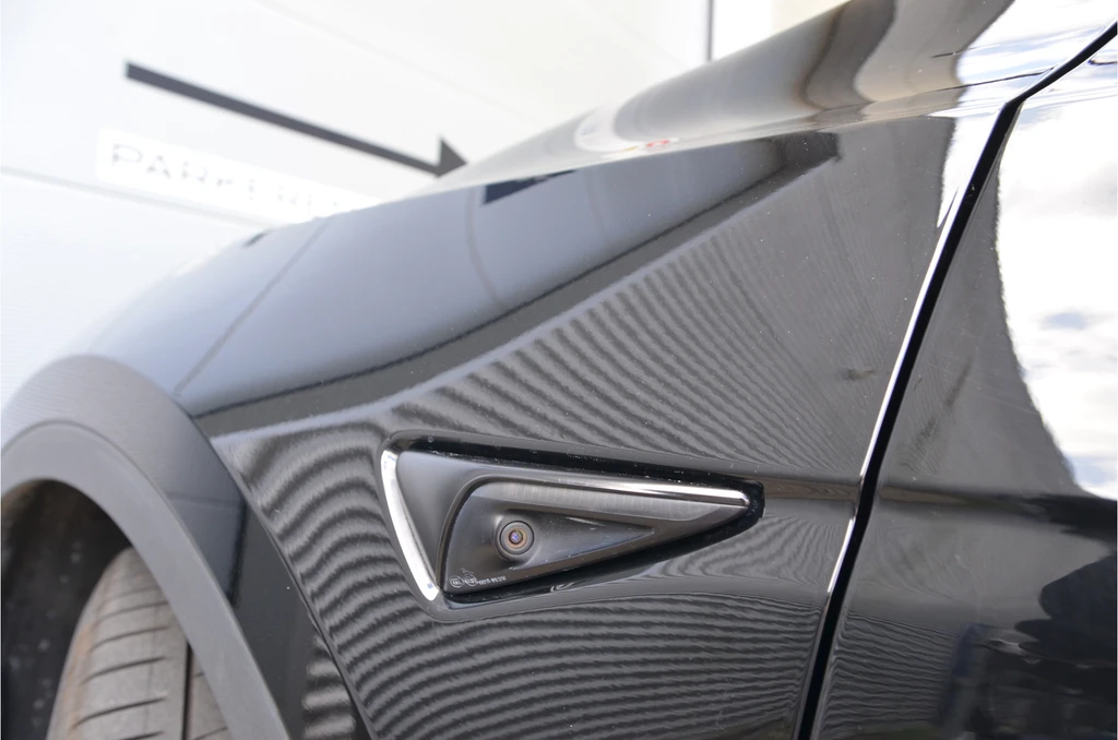 Tesla Model Y – foto 32