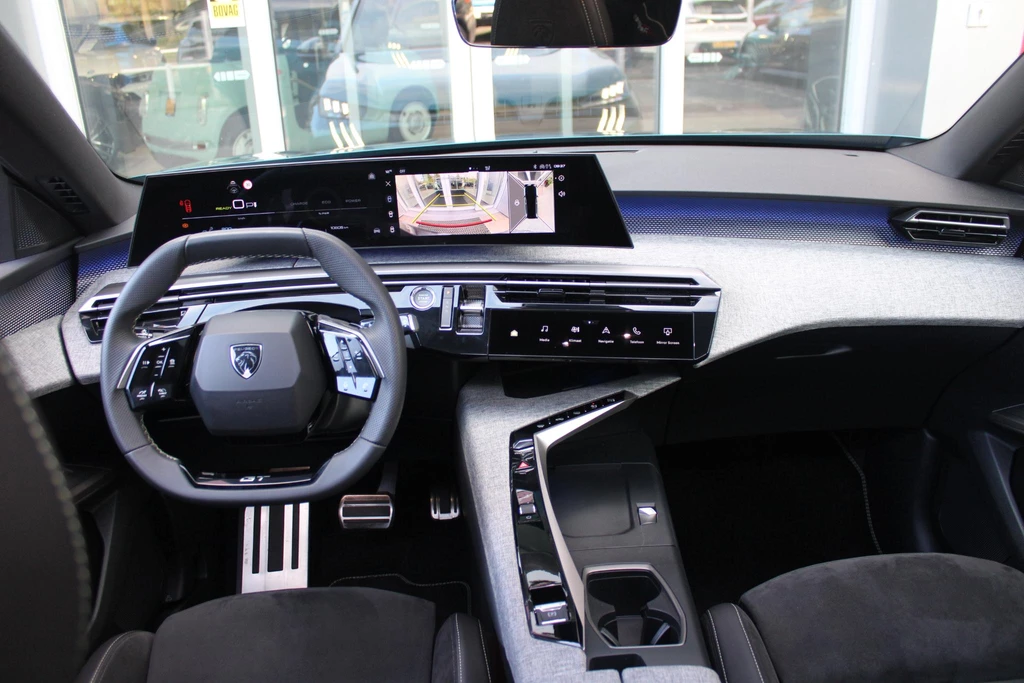 Peugeot e-5008 – foto 12