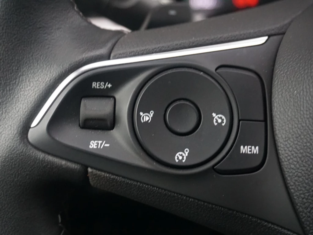 Opel Grandland – foto 16
