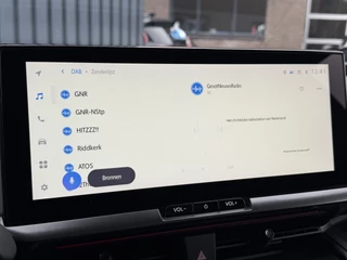 Toyota C-HR – thumbnail 25