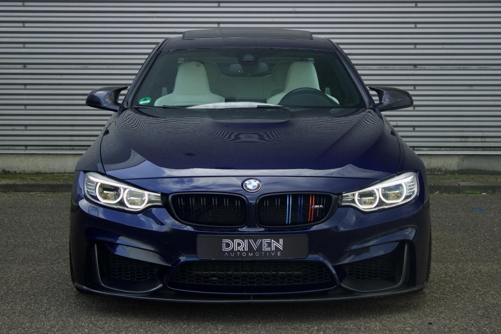 BMW M4 – foto 11