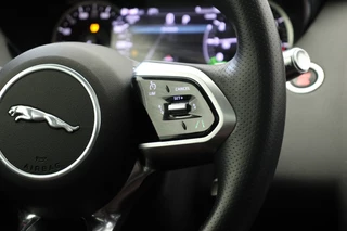 Jaguar E-PACE – thumbnail 25
