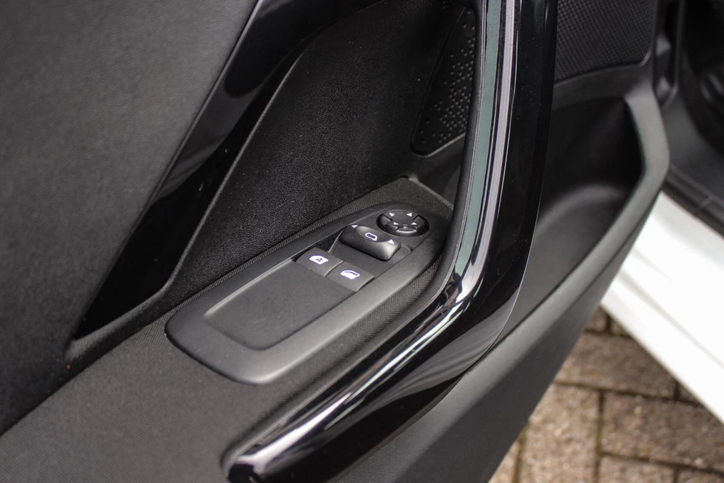 Peugeot 208 – foto 35