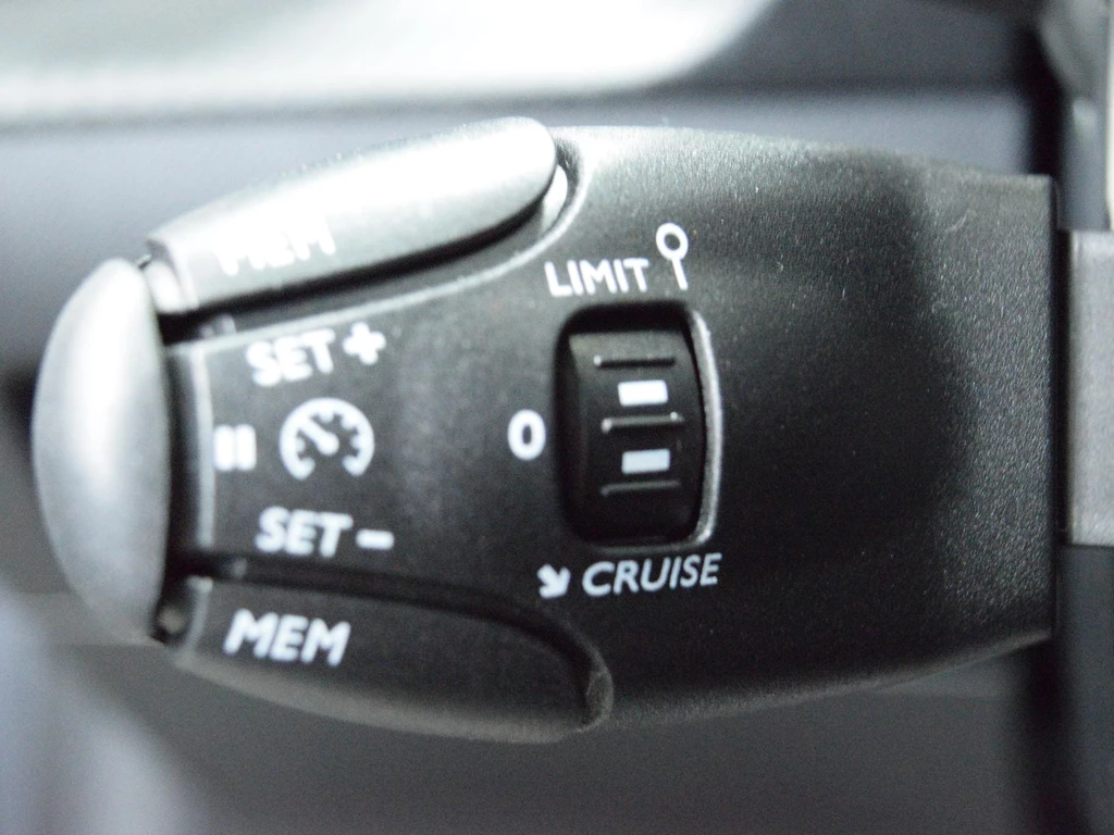 Peugeot 208 – foto 21