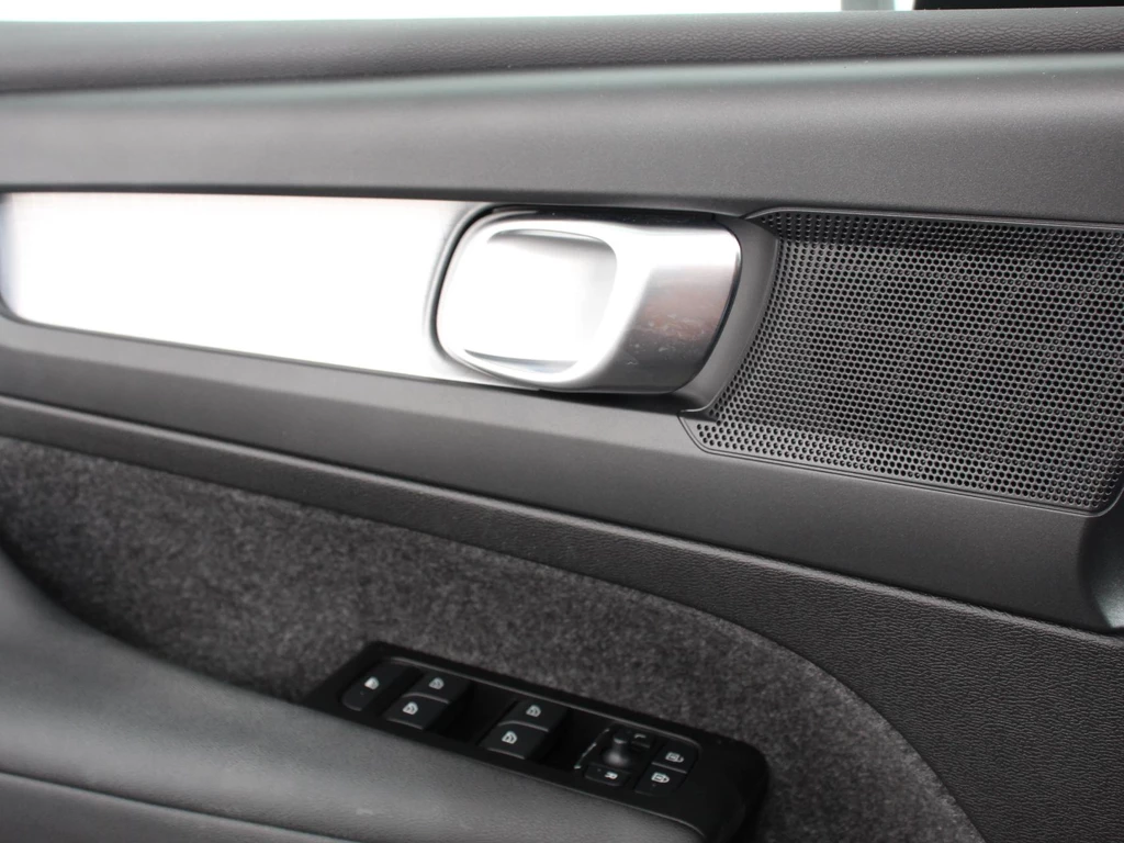 Volvo XC40 – foto 26