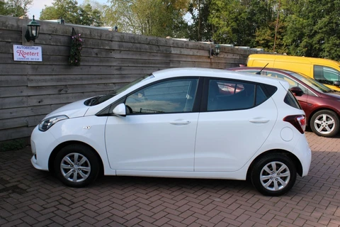 Hyundai i10 1.0i Comfort 67 pk. airco/cruise/radio/mp3/tractioncontrol