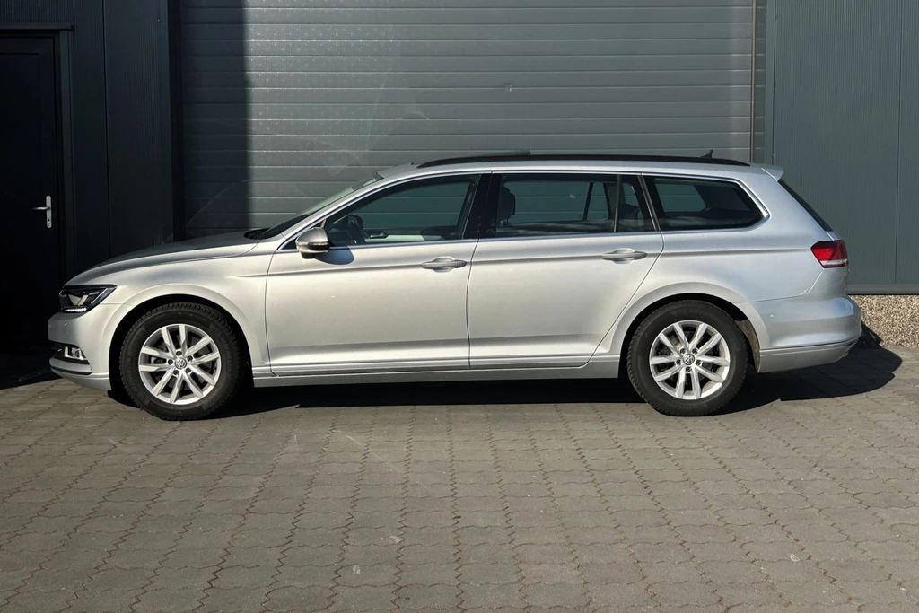 Volkswagen Passat – foto 2