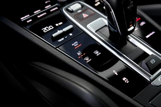 Porsche Cayenne – thumbnail 31