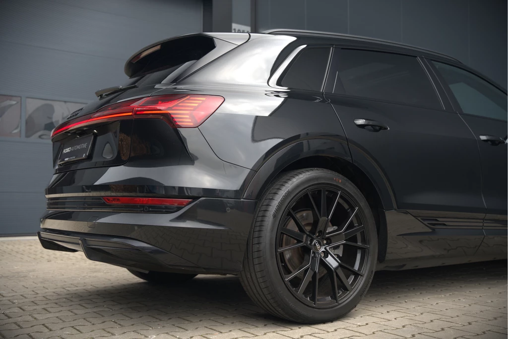 Audi e-tron – foto 10
