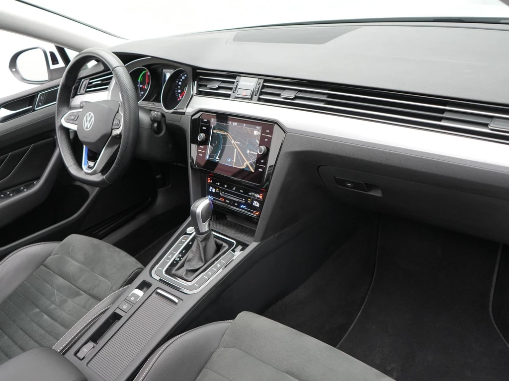 Volkswagen Passat – foto 45