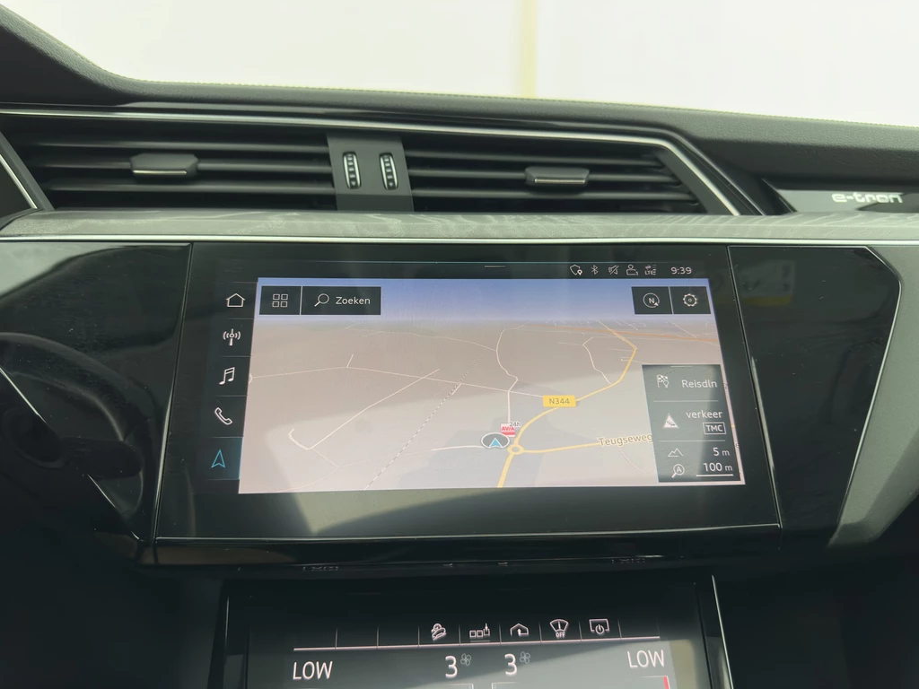 Audi e-tron – foto 15
