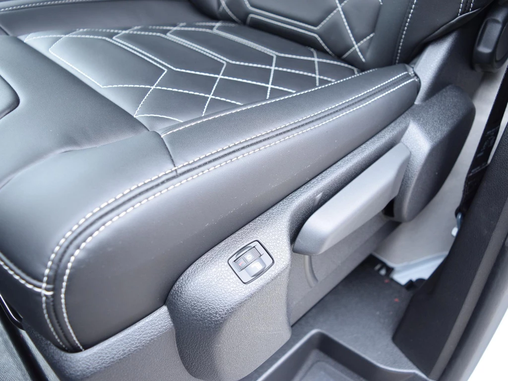 Peugeot e-Expert – foto 17