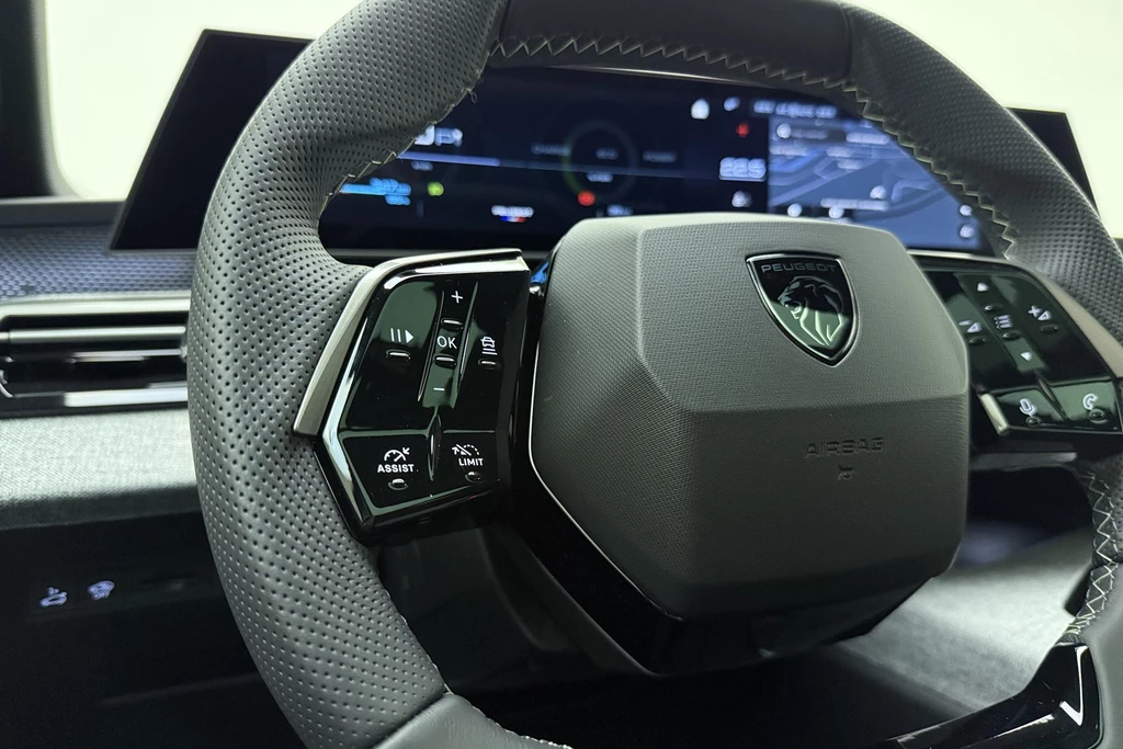 Peugeot e-3008 – foto 33