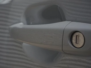 Peugeot e-2008 – thumbnail 9