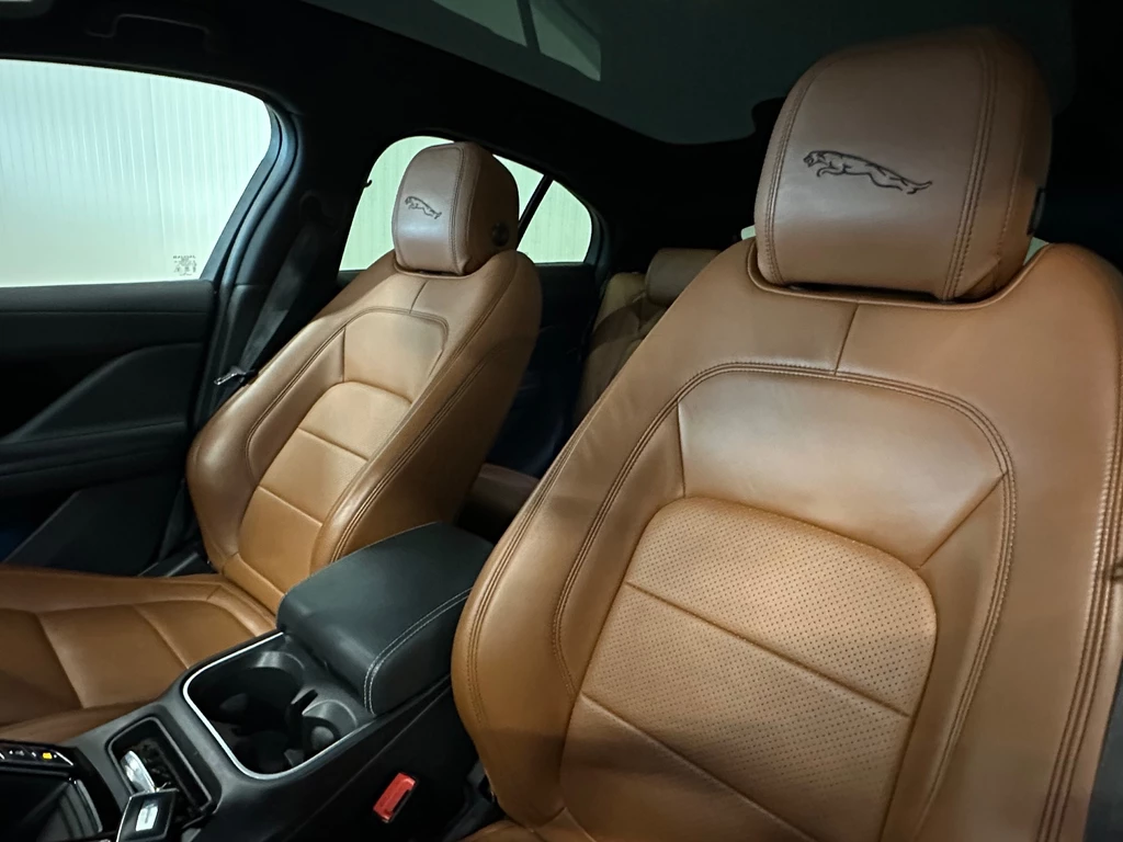 Jaguar I-PACE – foto 11