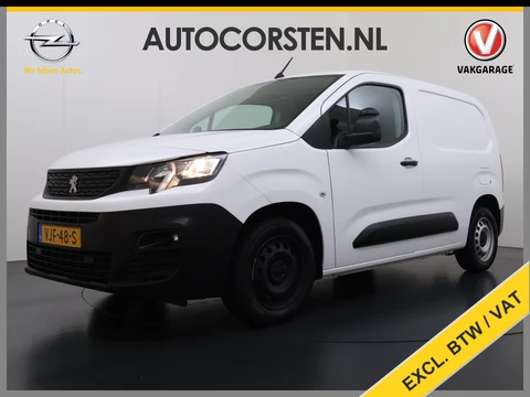 Peugeot Partner 1.5 HDI 102PK Trekhaak Apple Carplay Android Auto Euro 6 Navi* Airco Cruise Control Premium Schuifdeur Betonplex Vloer Bott-Inbouwkast Tussenwand 1e Eigenaar 1.000 Trekgewicht Origineel Nederlandse Auto