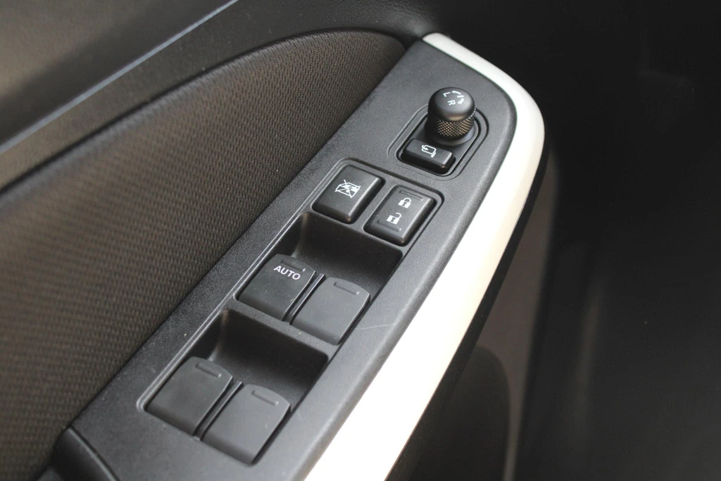 Suzuki Swift – foto 14