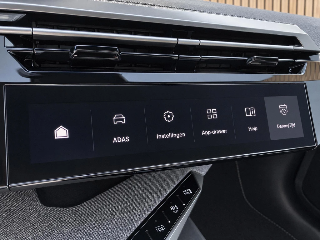 Peugeot e-3008 – foto 12