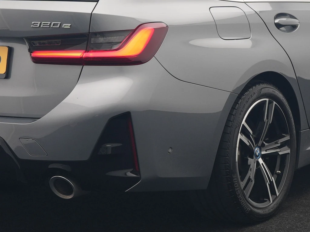 BMW 3 Serie – foto 17