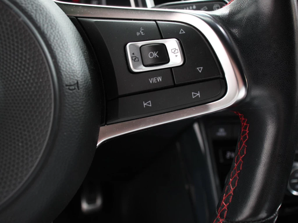 Volkswagen T-Roc – foto 13
