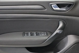 Renault Mégane Estate – thumbnail 17