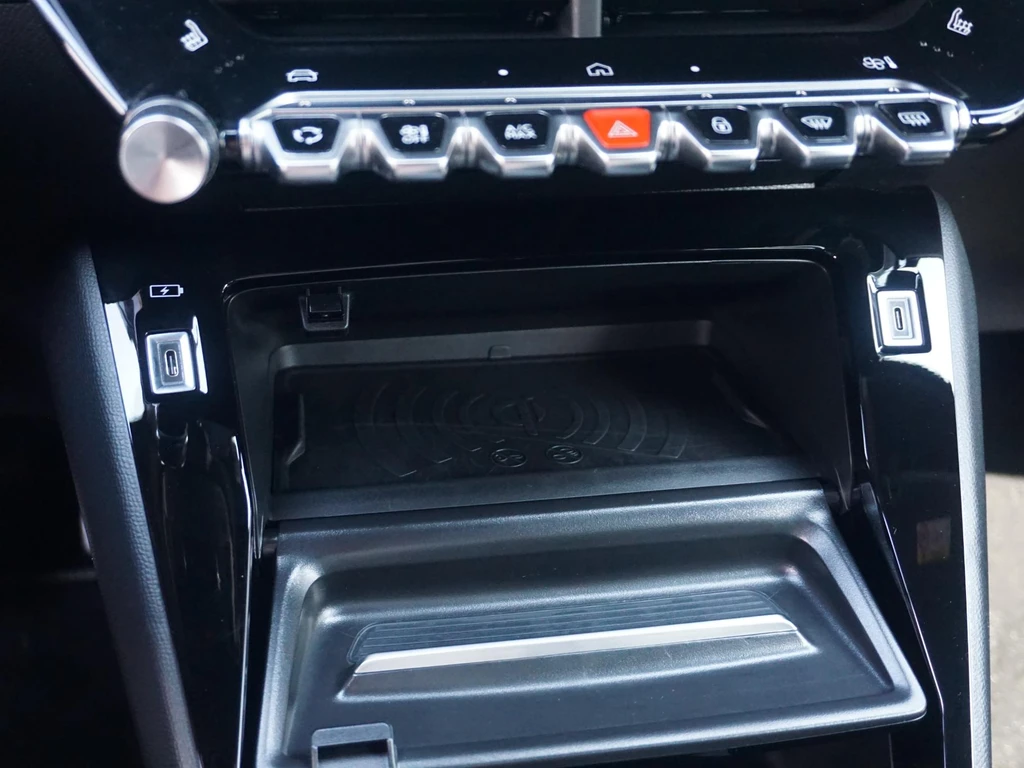 Peugeot 208 – foto 26