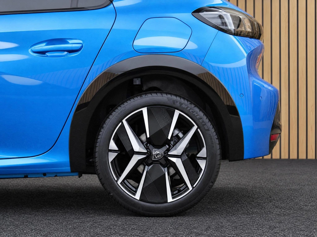 Peugeot 208 – foto 11