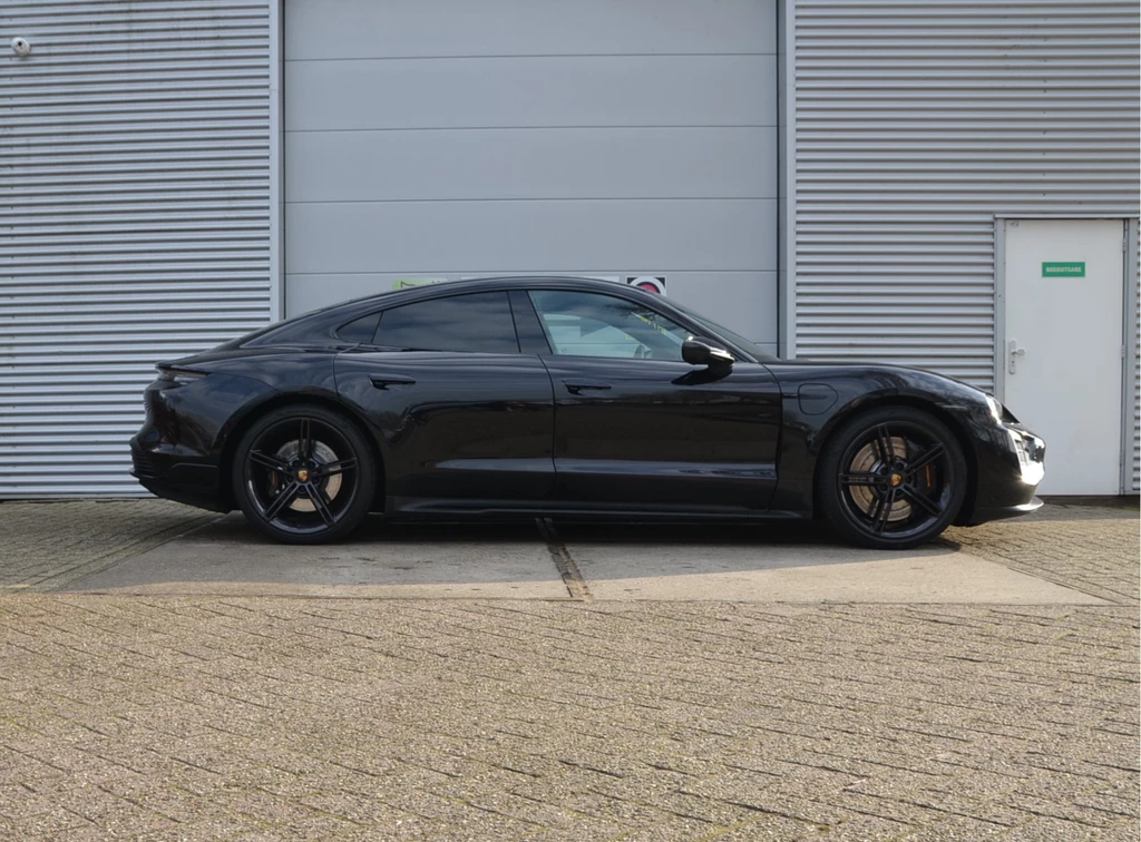 Porsche Taycan – foto 4