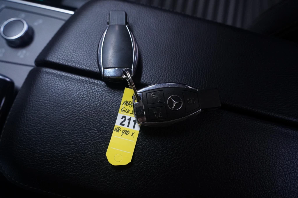 Mercedes-Benz GLE – foto 48