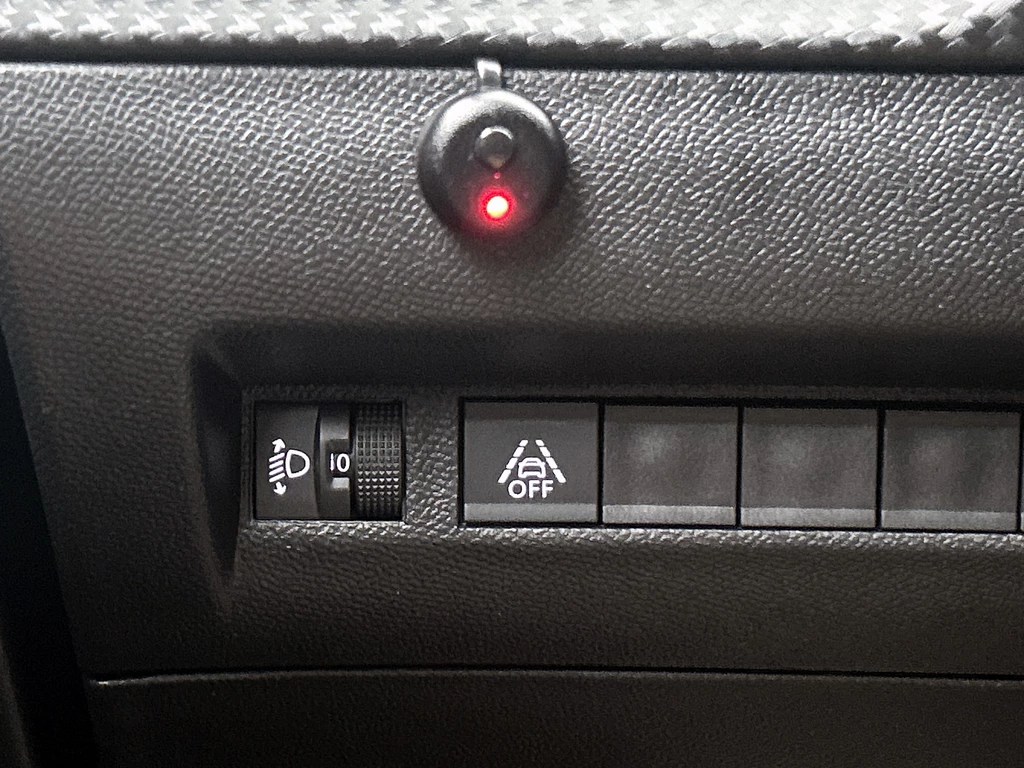 Peugeot e-2008 – foto 25