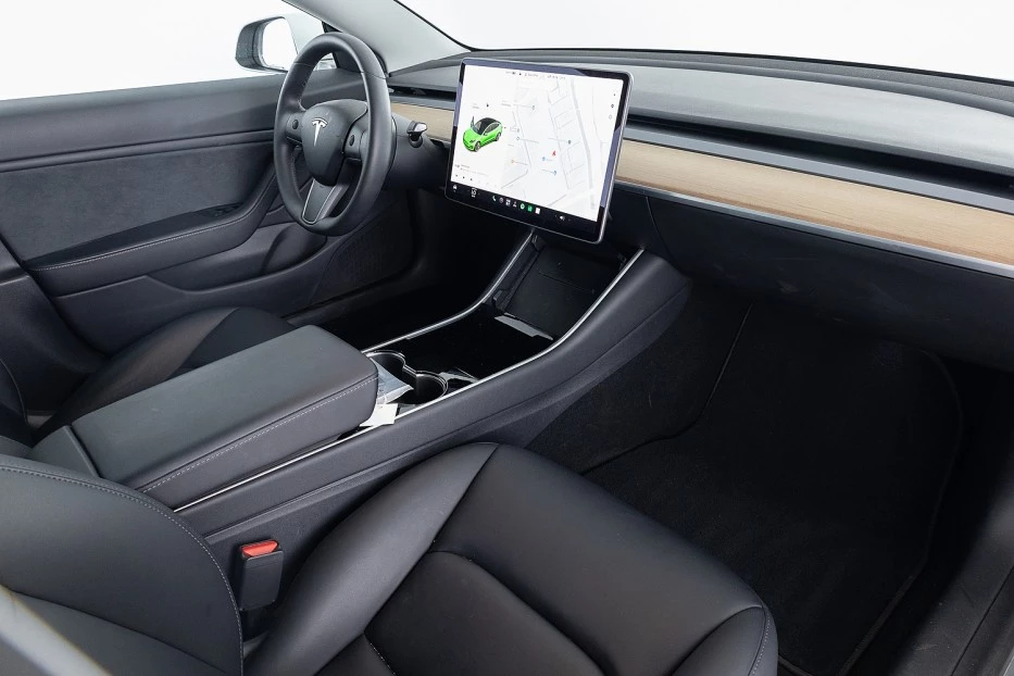 Tesla Model 3 – foto 8