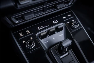 Porsche 911 – thumbnail 24