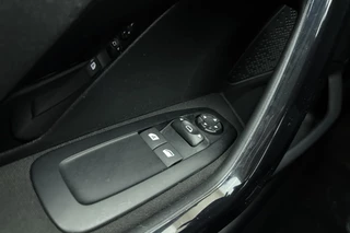 Peugeot 208 – thumbnail 18