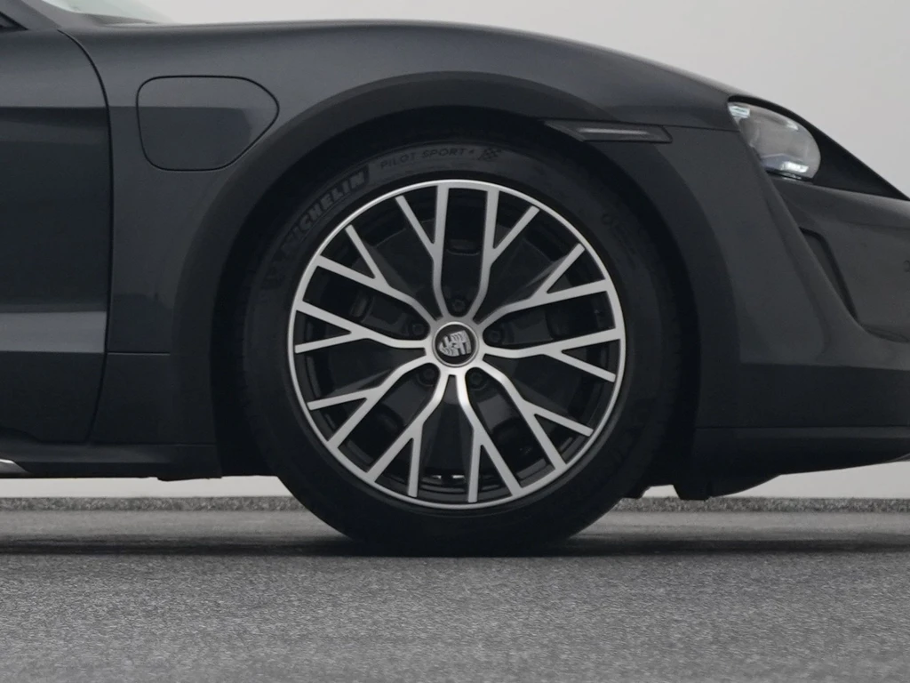 Porsche Taycan – foto 42