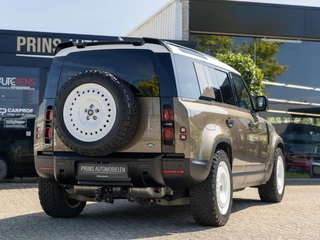 Land Rover Defender – thumbnail 6