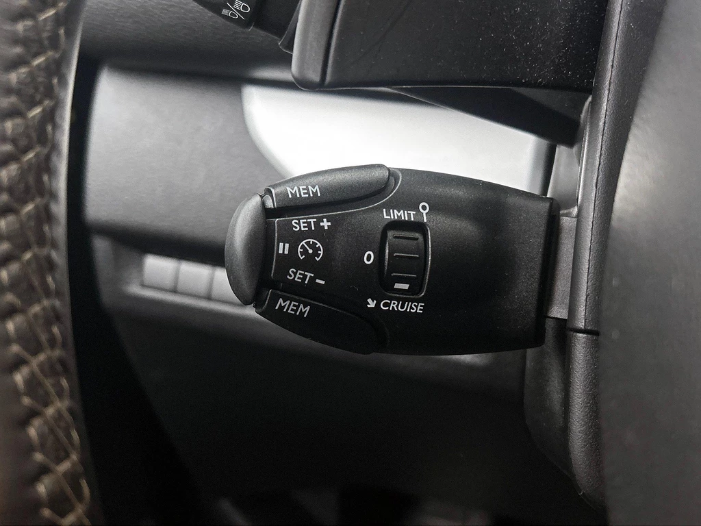 Opel Vivaro – foto 6