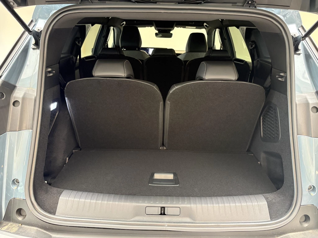 Peugeot e-5008 – foto 21