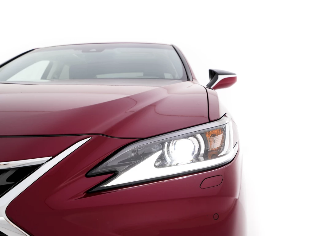 Lexus ES – foto 30