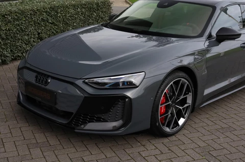 Audi e-tron GT RS Carbon l Keramisch l Massage l Vierwielsturing