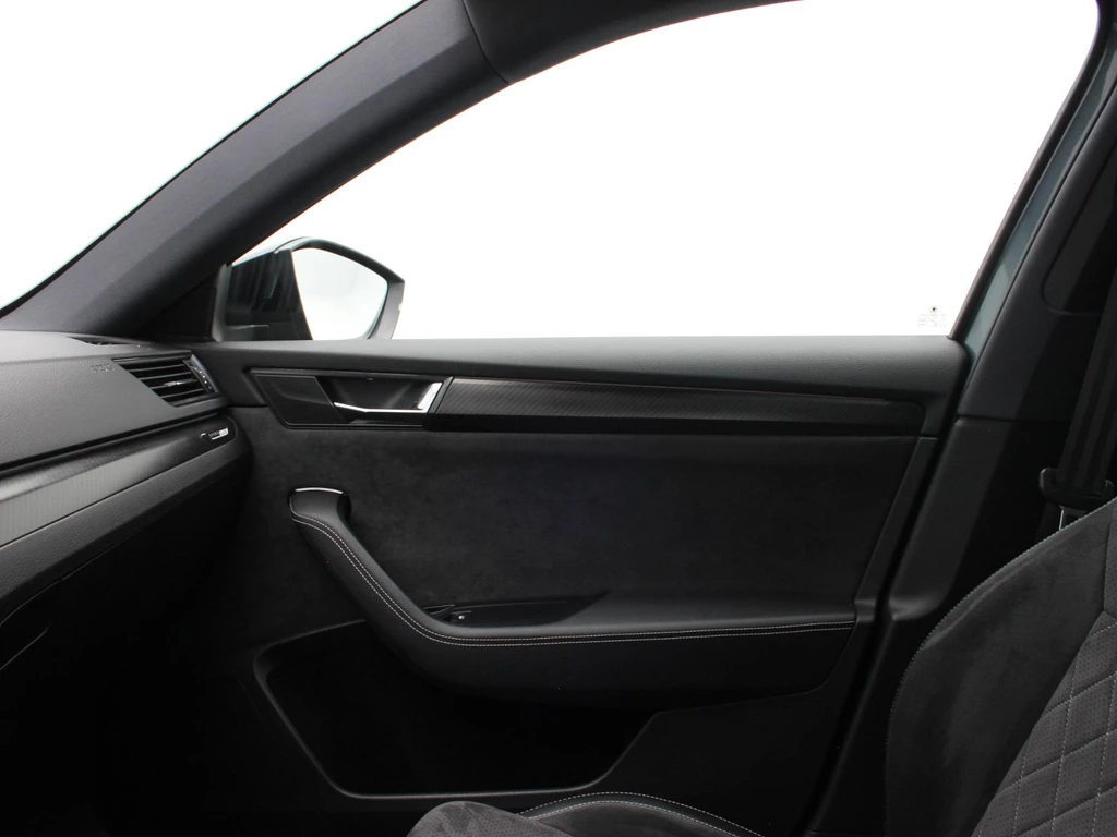 Škoda Superb – foto 35