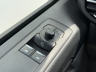 Ford E-Transit Custom – thumbnail 23