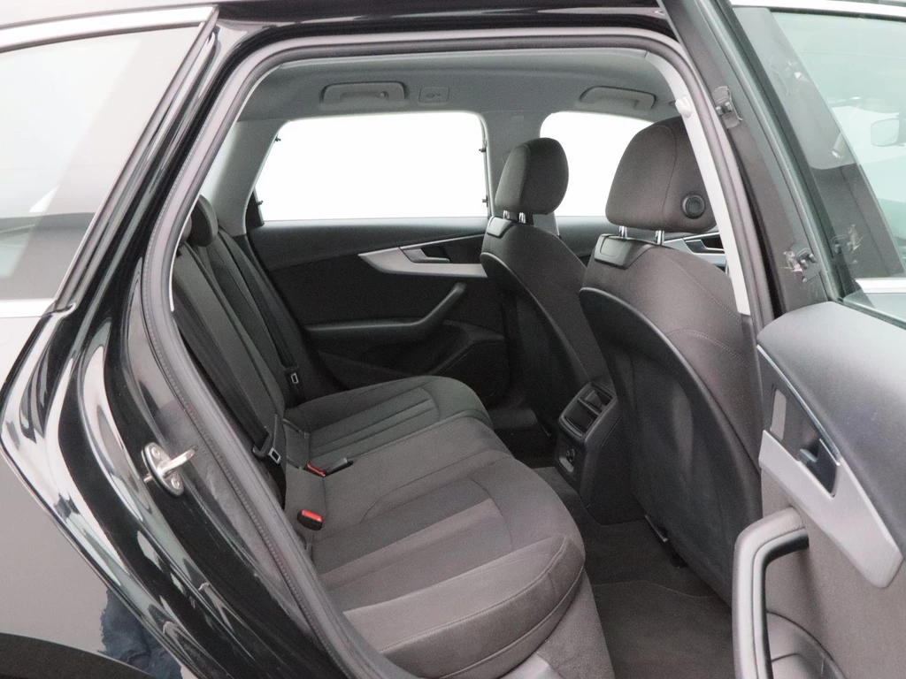 Audi A4 – foto 33