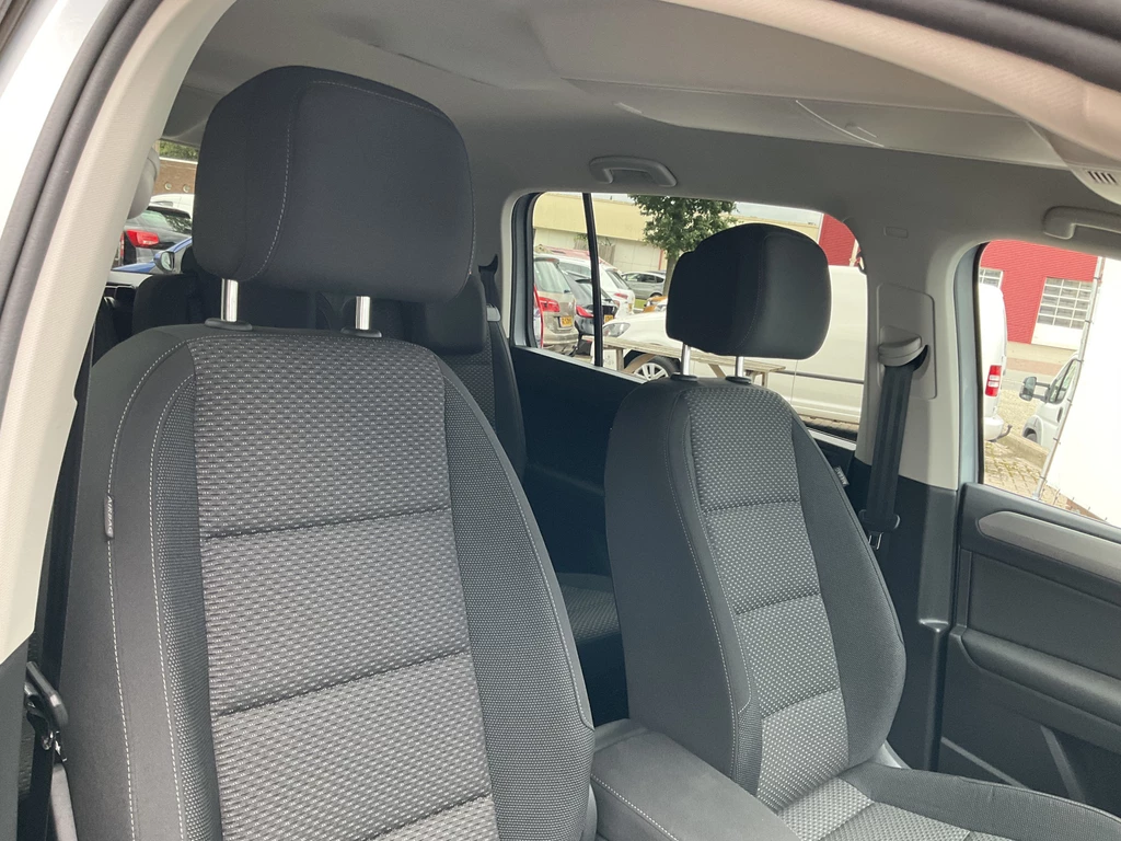 Volkswagen Touran – foto 29