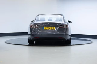Tesla Model S – thumbnail 4